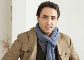 نگاه کارمندی به بازیگری اشتباه است