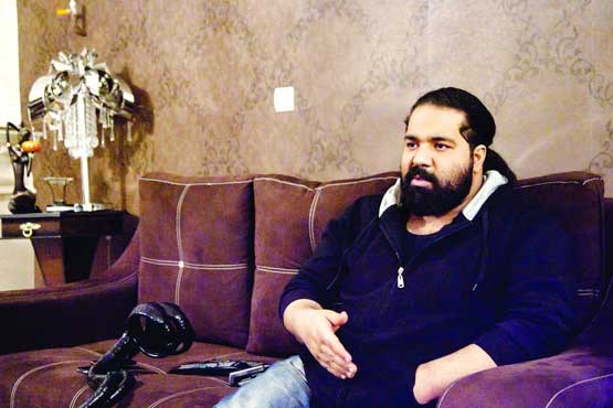 خواهش می‌کنم دانلود نکنید