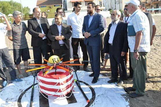 نجات شناگران از غرق شدن با ربات پرنده ایرانی