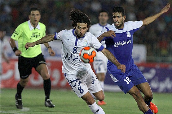 دیدار تیم های فوتبال استقلال تهران و استقلال خوزستان دیدار تیم های فوتبال استقلال تهران و استقلال خوزستان