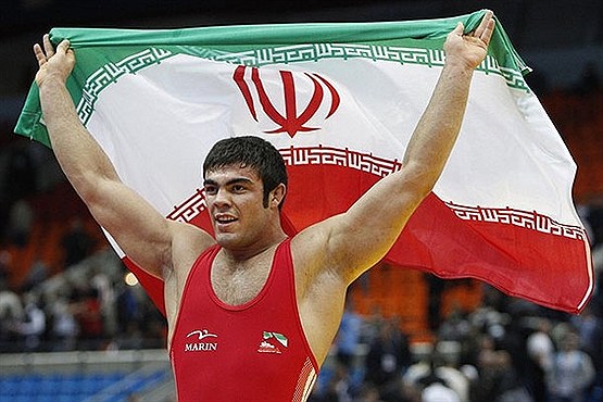 کشتی‌گیر دوپینگی ایران در قفس مرگ[مجموعه عکس]