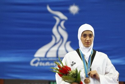 دختر قهرمان تکواندو از دانشگاه اخراج شد