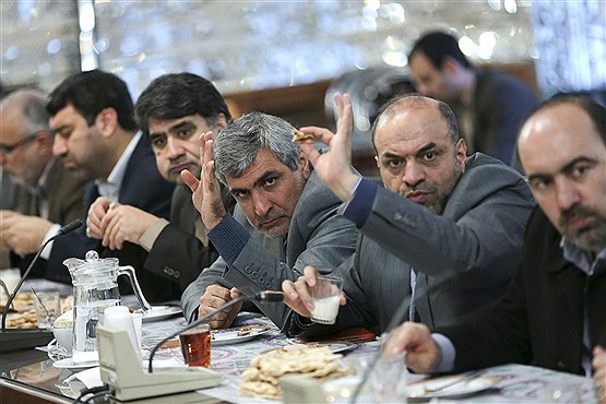 جلسه شورای مرکزی فراکسیون اصولگرایان رهروان ولایت با حضور دکتر لاریجانی