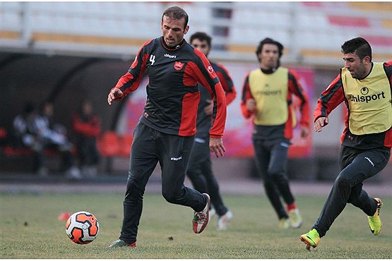 پرسپولیس در انتظار درخواست مکتوب جلال حسینی