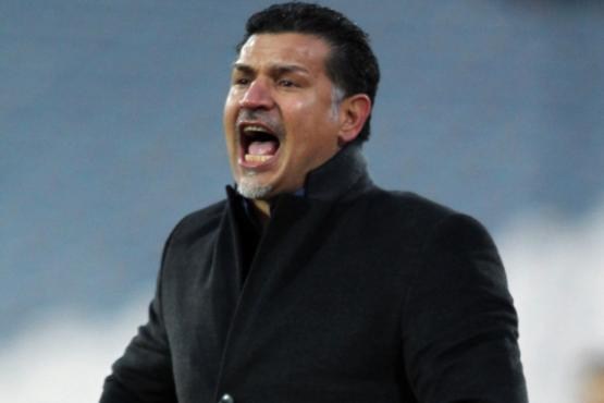 سرمربی پرسپولیس 44 ساله شد