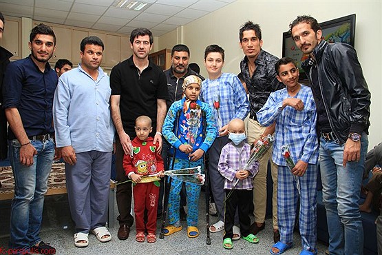 پرسپولیسی ها در جمع کودکان موسسه محک/ گزارش تصویری پرسپولیسی ها در جمع کودکان موسسه محک/ گزارش تصویری