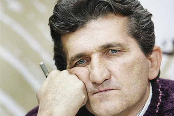 سنگی که به نوجوانان ‌سلام می‌کند