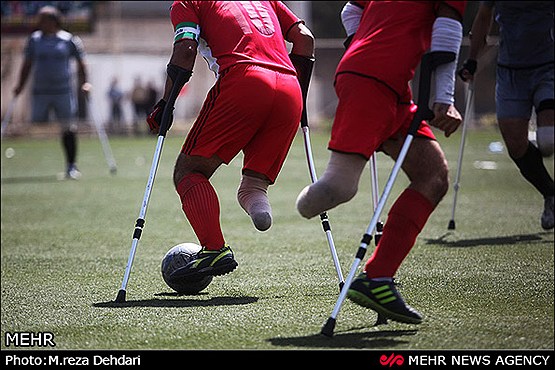 عاشقان واقعی فوتبال را ببینید +تصاویر