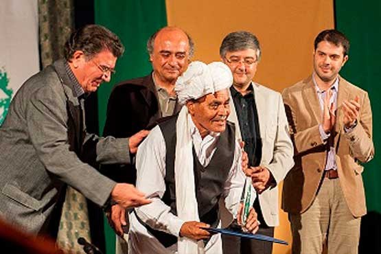 دوتار نواز برجسته خراسانی در بستر بیماری است