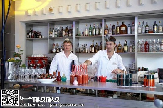 پذیرایی با ابزار جراحی: رستورانی شبیه بیمارستان! [مجموعه‌عکس]