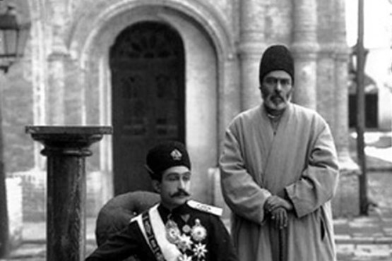قصاب قاجار در پناه صهیونیستها و انگلیسیها