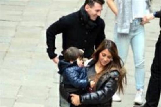 مسی و خانواده در حال گشت و گذار+[مجموعه عکس]