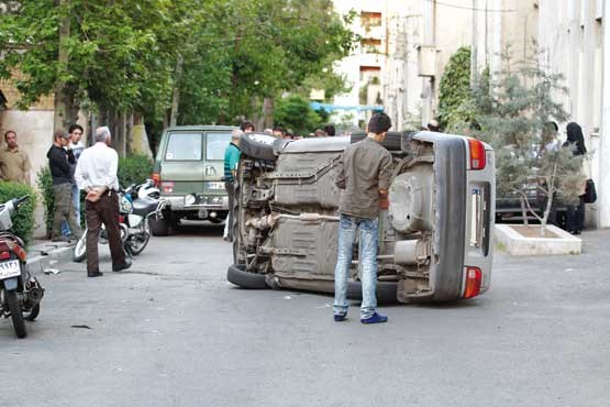 تصادف را دور بزنید