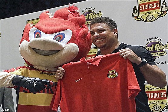 بازگشت شوکه کننده رونالدوی برزیلی به فوتبال +[مجموعه عکس]