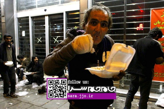 یک کار پسندیده: توزیع غذا بین کارتن‌خواب‌ها [مجموعه عکس]