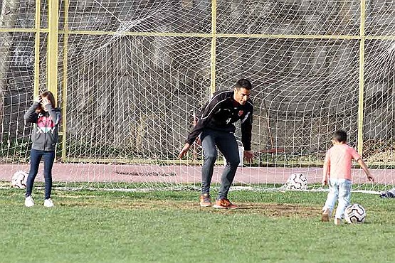 اومانیا برای فسخ قراردادش اقدام می‌کند