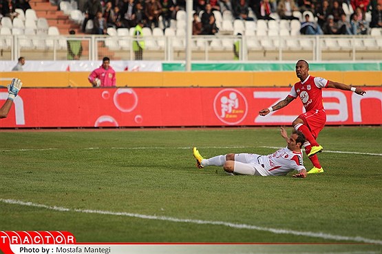 شوخی روزنامه استقلال با باخت پرسپولیس +عکس