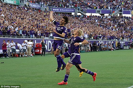 بازگشت مرد سال سابق فوتبال جهان با گل +[مجموعه عکس]