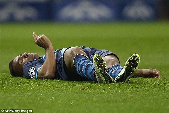 مصدومیت شدید ستاره مورد نظر رئال و منچستر +[مجموعه عکس]