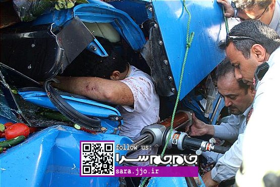 دقایق نفسگیر در بزرگراه آزادگان؛ راننده نیسان زنده ماند [عکس]