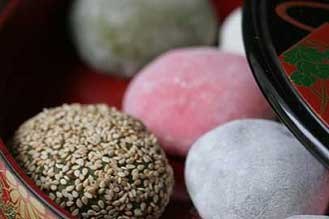 طرز تهیه کیک برنجی لذیذ و مقوی ویژه ماه رمضان