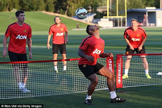 "شواینی" تمرینات منچستر را به هم ریخت +عکس