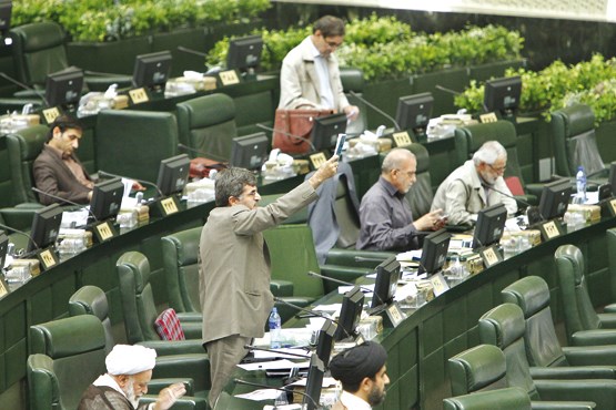 درگیری لفظی دو نماینده بر سر زمین‎خواری گردنه حیران