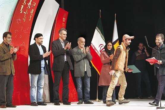 1000 مسافر تئاتر مقاومت در ایستگاه پایانی