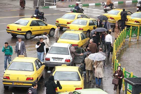 بیمه رانندگان تاکسی قطع شد