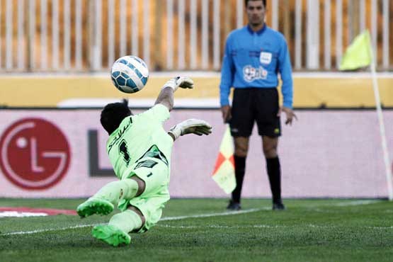 بمب پرسپولیس دچار سانحه رانندگی شد