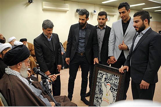 دیدار دست‌اندرکاران کنگره شهدای ورزش با رهبر معظم انقلاب