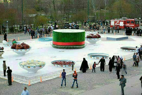 بزرگترین سفره هفت سین +عکس