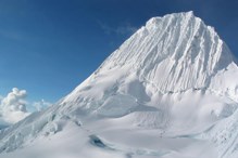 نجات معجزه آسای یک کوهنورد