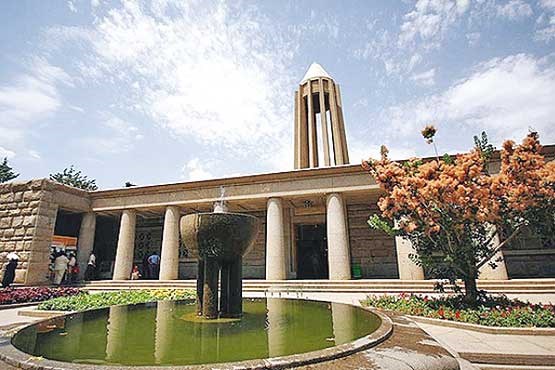 همدان؛ از کلوخ‌اندازان تا دوختن کیسه حاجت