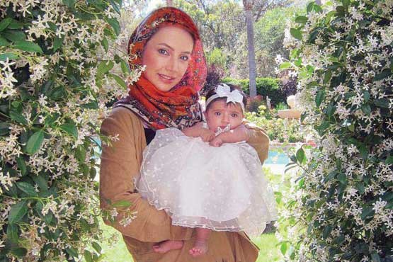 خودم را مدیون "مریم مقدس" می‌دانم / مادرم اولین کسی است پست های اینستاگرامم را می بیند