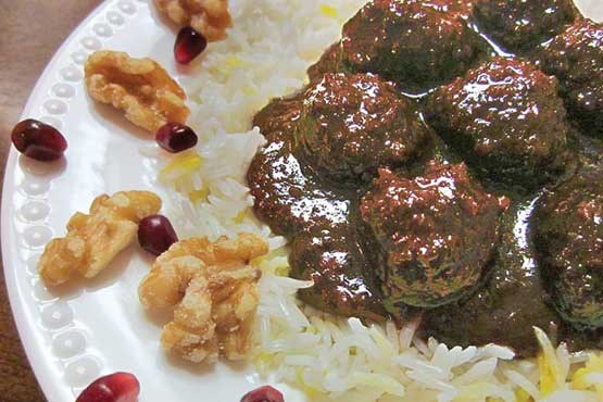 مرکزی؛ خورشت فسنجان با طعم کشک!