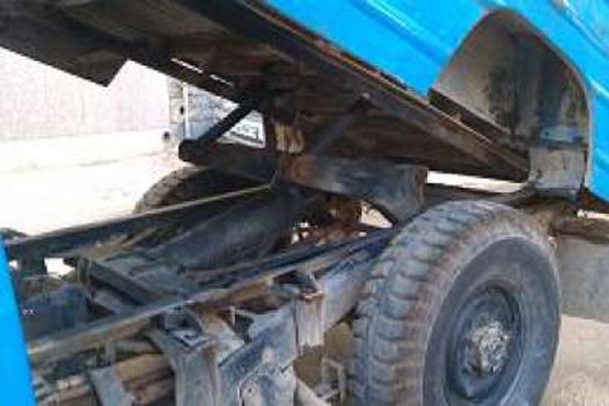 سقوط 20 کارگر معدن از وانت در طبس