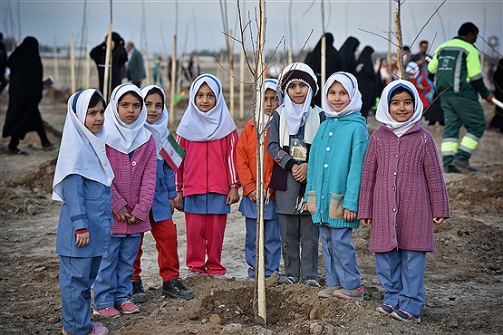 مراسم روز درختکاری در مشهد