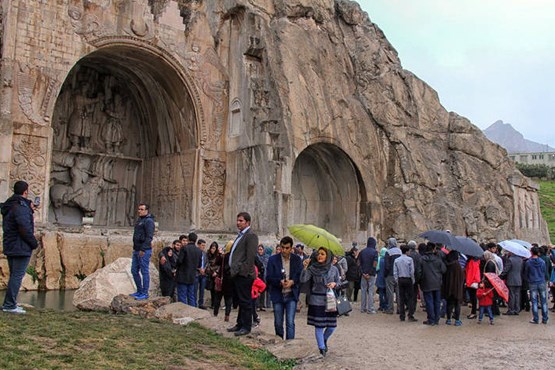 حال و هوای طاق بستان در ایام نوروز+عکس