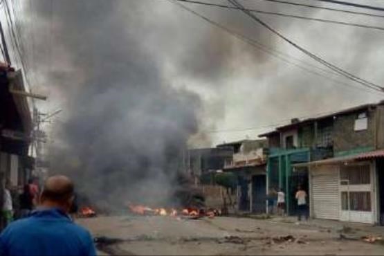 خانه پدری هوگو چاوز به آتش کشیده شد