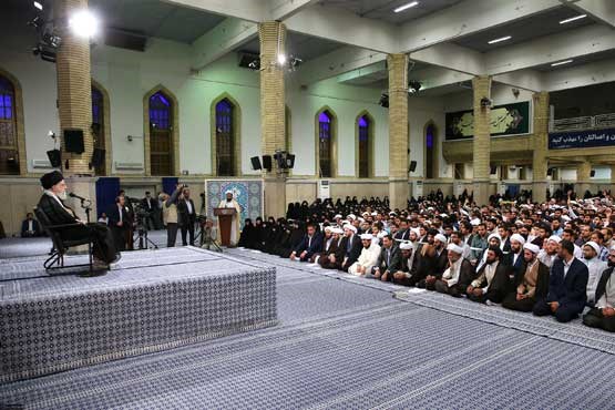 دیدار طلاب حوزه‌های علمیه استان تهران با رهبر انقلاب +عکس