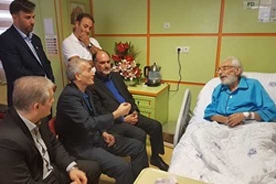 گلایه‌های جمشید مشایخی روی تخت بیمارستان