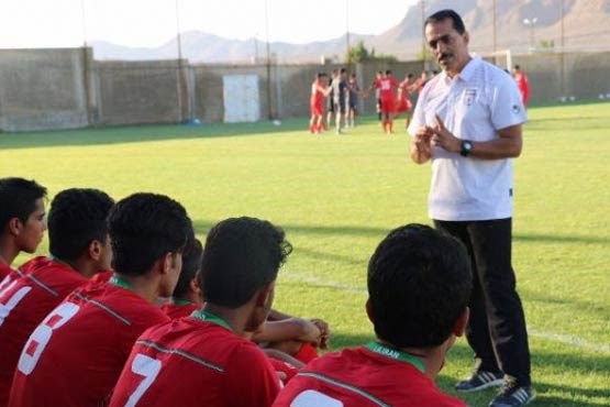 عباس چمنیان: خواهش می کنم این بچه ها را رها نکنید / با همین نوجوانان می توانیم جهانی شویم