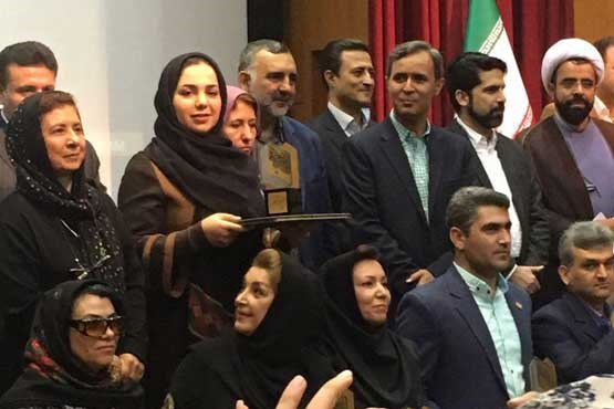 تقدیر جشنواره مروجان کتابخوانی از«کافه هنر»