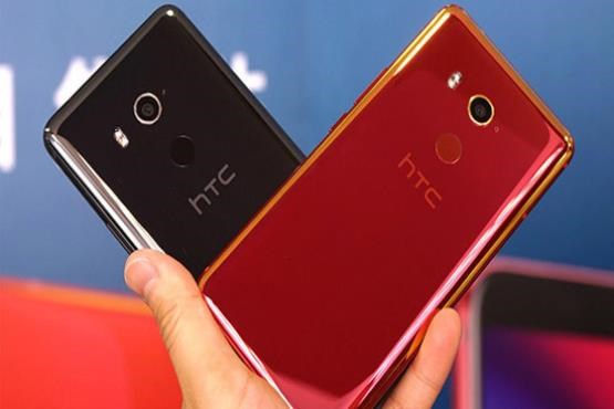 با گوشی HTC U11 EYEs بیشتر آشنا شوید؛ محصولی برای عاشقان سلفی + عکس