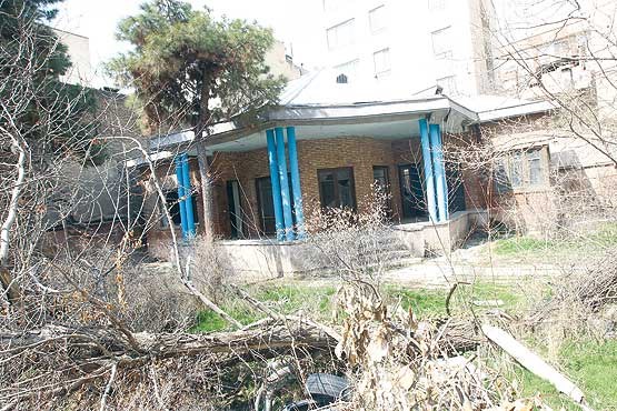 برج‌سازها درکمین خانه نیما؟