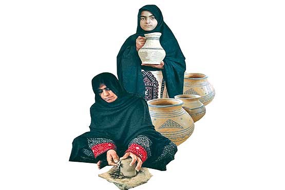 روستایی که روی انگشت زنان می‌چرخد