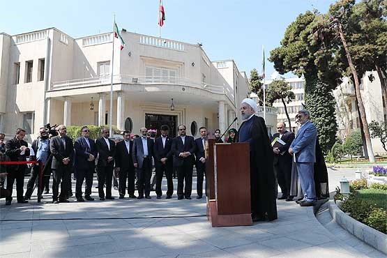 تعامل سازنده با جهان را بدون توجه به خواسته آمریکا با قوت ادامه می دهیم