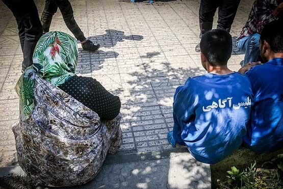 زنان طعمه خانواده زورگیر می‌شدند +تصاویر