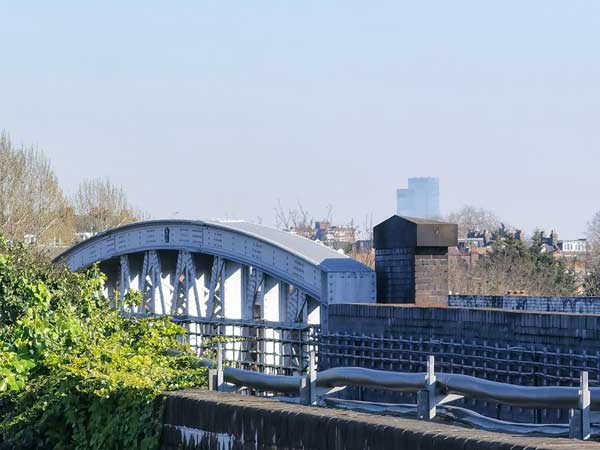 بررسی قابلیت‌های جدید عکس‌برداری در پرچمدارهای سری P40 هوآوی؛ اساتید مدرن عکاسی